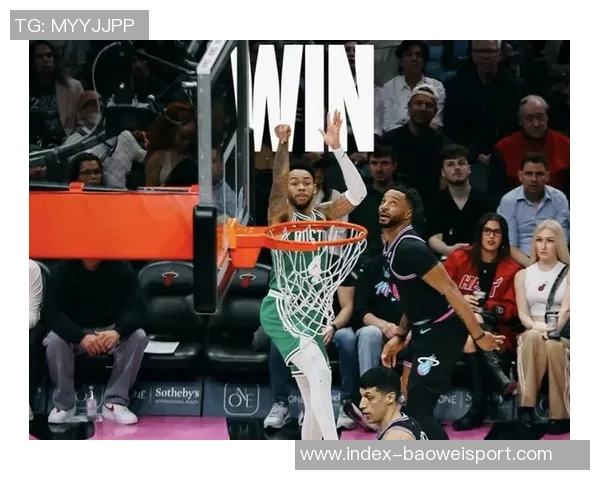 马祖拉称赞A西蒙斯表现提升认为他在新角色中更加出色